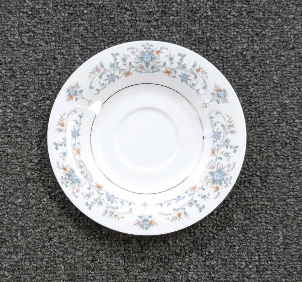 Vintage China Pearl Moon Light Pattern Small 6" Dessert Plate Tea Bread & Butter